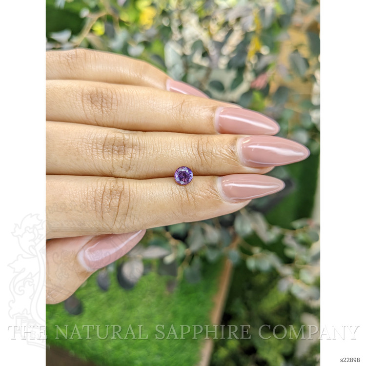 0.90 Ct. Pinkish Purple Sapphire from Ceylon (Sri Lanka)