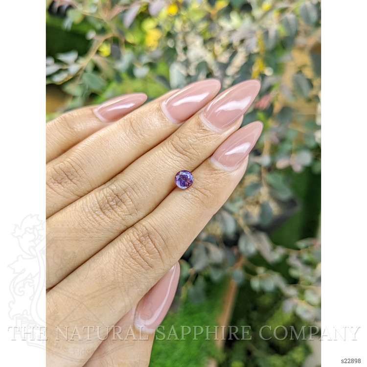 0.90 Ct. Pinkish Purple Sapphire from Ceylon (Sri Lanka)