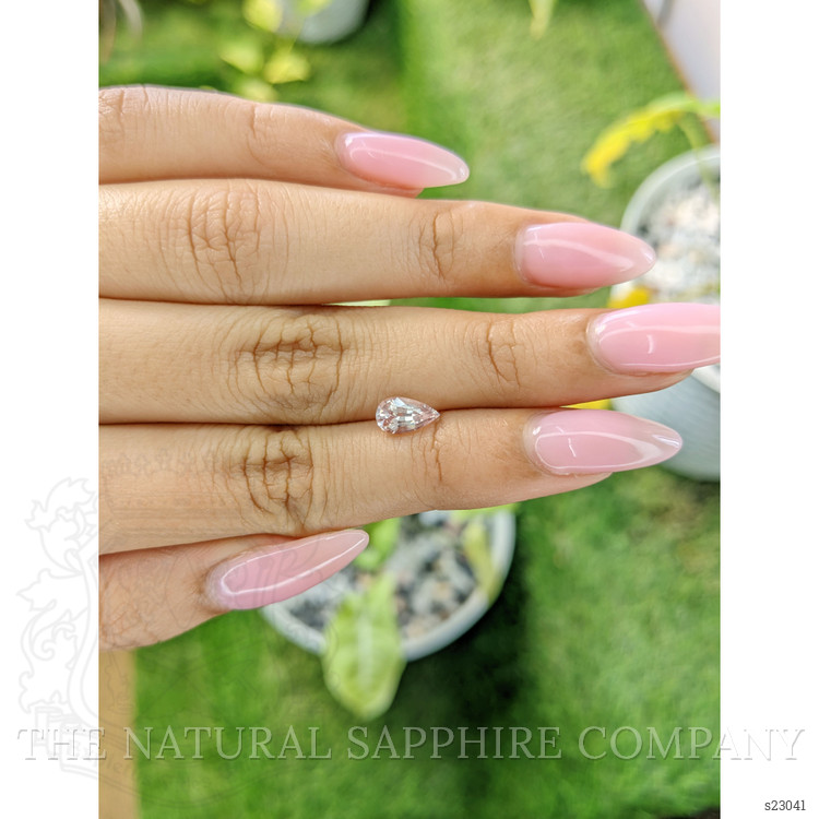 0.90 Ct. Pink Sapphire from Ceylon (Sri Lanka)