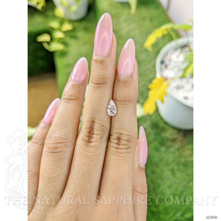 0.90 Ct. Pink Sapphire from Ceylon (Sri Lanka)