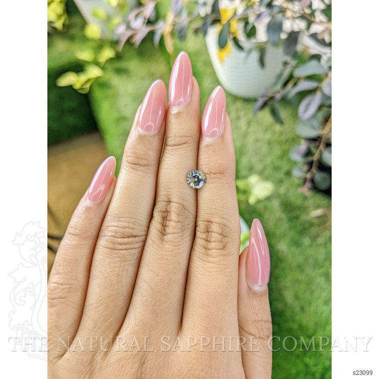1.33 Ct. Bi Color Sapphire from Ceylon (Sri Lanka)