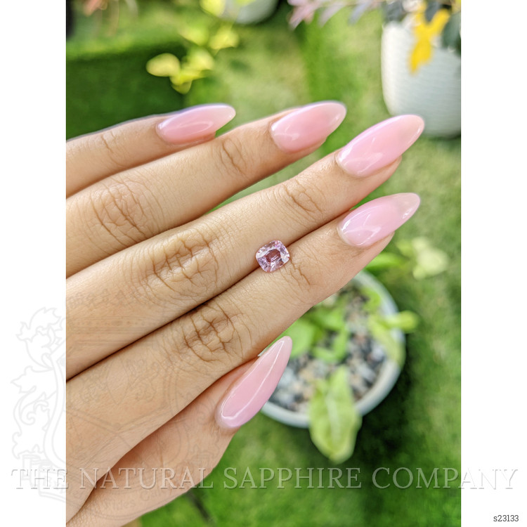 0.83 Ct. Pink Sapphire from Ceylon (Sri Lanka)
