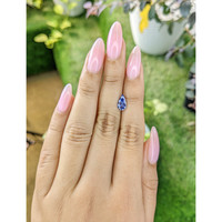 1.09 Ct. Blue Sapphire from Ceylon (Sri Lanka) Life Style