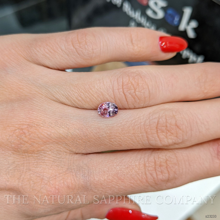 1.11 Ct. Padparadscha Sapphire from Ceylon (Sri Lanka)