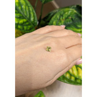 0.82 Ct. Greenish Yellow Sapphire from Ceylon (Sri Lanka) Life Style