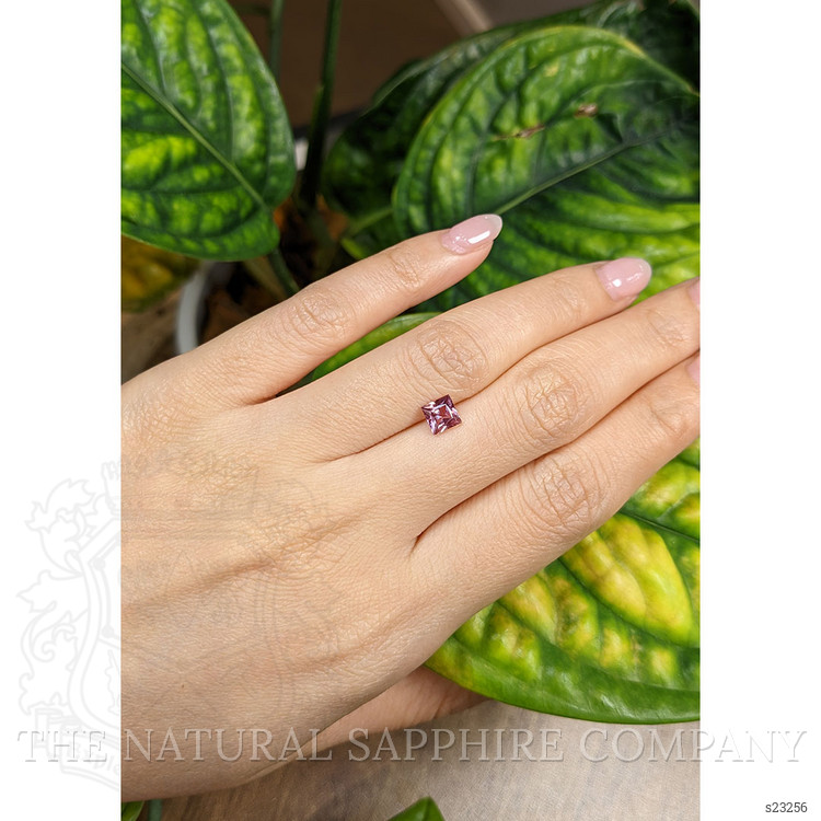 1.04 Ct. Purplish Pink Sapphire from Ceylon (Sri Lanka)