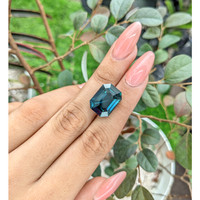 18.27 Ct. Greenish Blue Sapphire from Africa Life Style