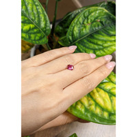 1.24 Ct. Pink Sapphire from Ceylon (Sri Lanka) Life Style