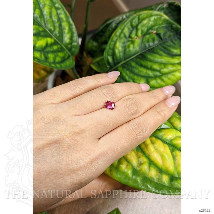 1.24 Ct. Pink Sapphire from Ceylon (Sri Lanka)