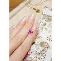 1.56 Ct. Purplish Pink Sapphire from Ceylon (Sri Lanka) Life Style