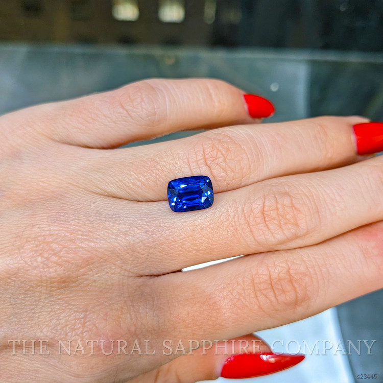 4.10 Ct. Blue Sapphire from Ceylon (Sri Lanka)