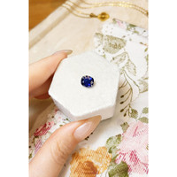 2.23 Ct. Blue Sapphire from Ceylon (Sri Lanka) Life Style