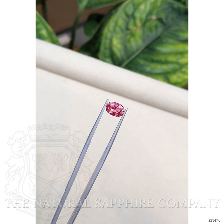 1.85 Ct. Pink Sapphire from Ceylon (Sri Lanka)