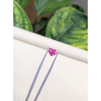 2.06 Ct. Pink Sapphire from Ceylon (Sri Lanka) Life Style