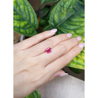 2.07 Ct. Pink Sapphire from Ceylon (Sri Lanka) Life Style