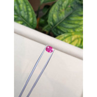 2.12 Ct. Reddish Pink Sapphire from Ceylon (Sri Lanka) Life Style
