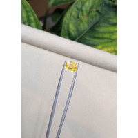 2.18 Ct. Yellow Sapphire from Ceylon (Sri Lanka) Life Style