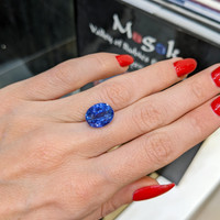 7.44 Ct. Blue Sapphire from Ceylon (Sri Lanka) Life Style