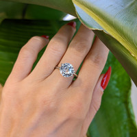 4.17 Ct. White Sapphire from Ceylon (Sri Lanka) Life Style