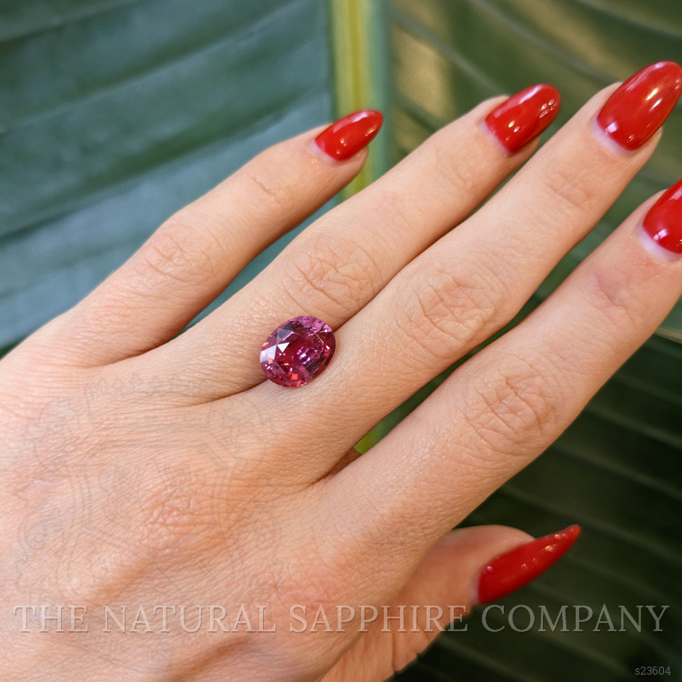 4.33 Ct. Pink Sapphire from Ceylon (Sri Lanka)