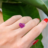 4.06 Ct. Pink Sapphire from Ceylon (Sri Lanka) Life Style