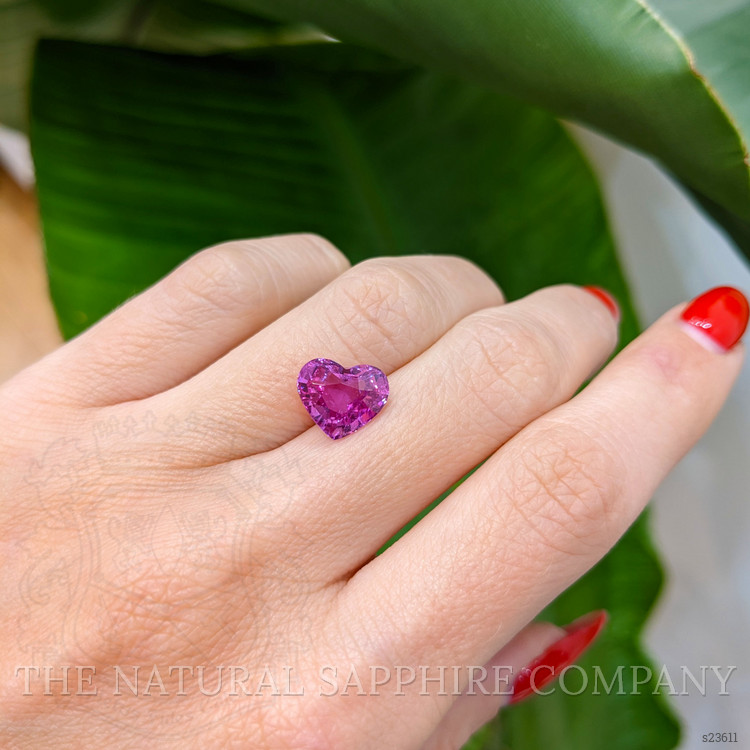 4.06 Ct. Pink Sapphire from Ceylon (Sri Lanka)