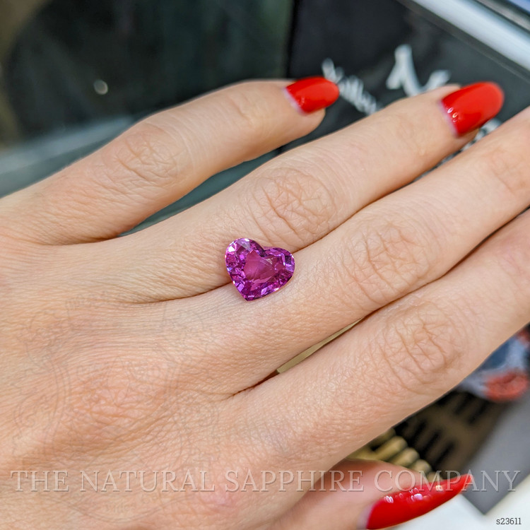 4.06 Ct. Pink Sapphire from Ceylon (Sri Lanka)