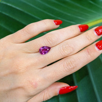 3.04 Ct. Pink Sapphire from Ceylon (Sri Lanka) Life Style