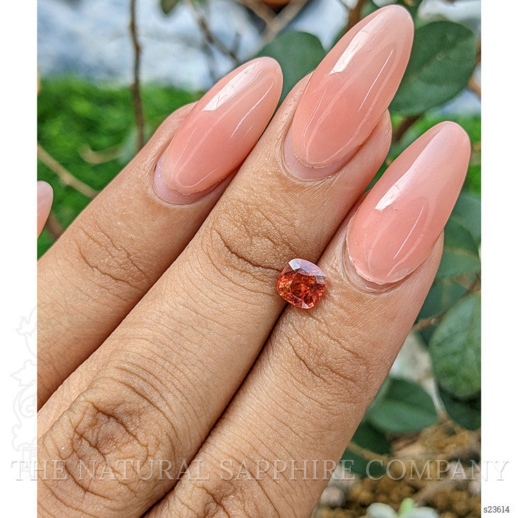 0.95 Ct. Orange Sapphire from Ceylon (Sri Lanka)