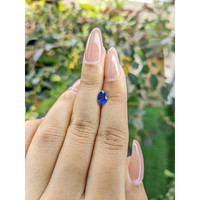 0.94 Ct. Blue Sapphire from Ceylon (Sri Lanka) Life Style