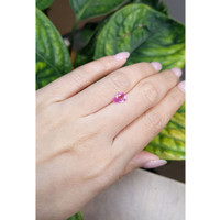 0.93 Ct. Pink Sapphire from Madagascar Life Style
