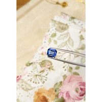 2.06 Ct. Blue Sapphire from Ceylon (Sri Lanka) Life Style