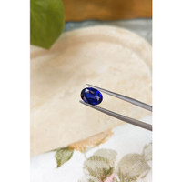 3.04 Ct. Blue Sapphire from Ceylon (Sri Lanka) Life Style