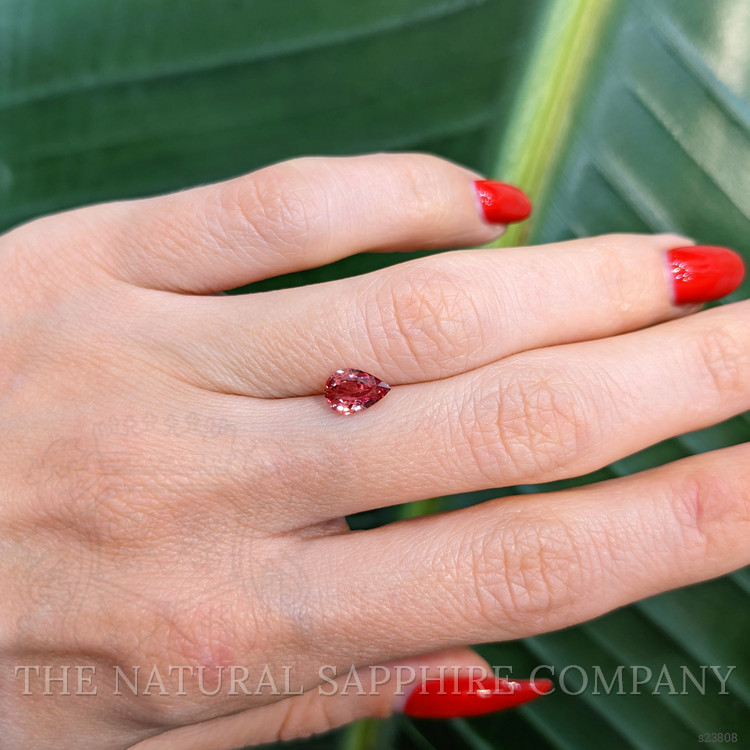 1.03 Ct. Padparadscha Sapphire from Ceylon (Sri Lanka)