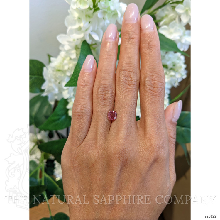 1.07 Ct. Padparadscha Sapphire from Ceylon (Sri Lanka)