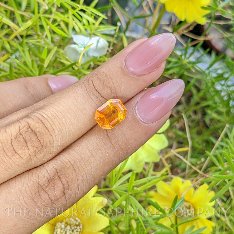 4.32 Ct. Yellowish Orange Sapphire from Ceylon (Sri Lanka)