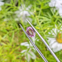 1.39 Ct. Pink Sapphire from Ceylon (Sri Lanka) Life Style