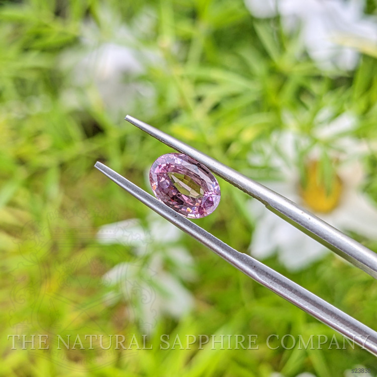 1.39 Ct. Pink Sapphire from Ceylon (Sri Lanka)