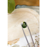 5.09 Ct. Green Sapphire from Ceylon (Sri Lanka) Life Style