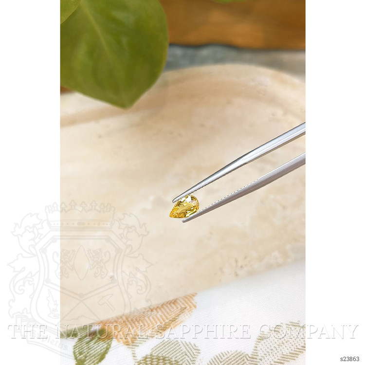 1.07 Ct. Yellow Sapphire from Ceylon (Sri Lanka)