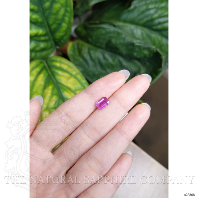 1.73 Ct. Pink Sapphire from Ceylon (Sri Lanka)