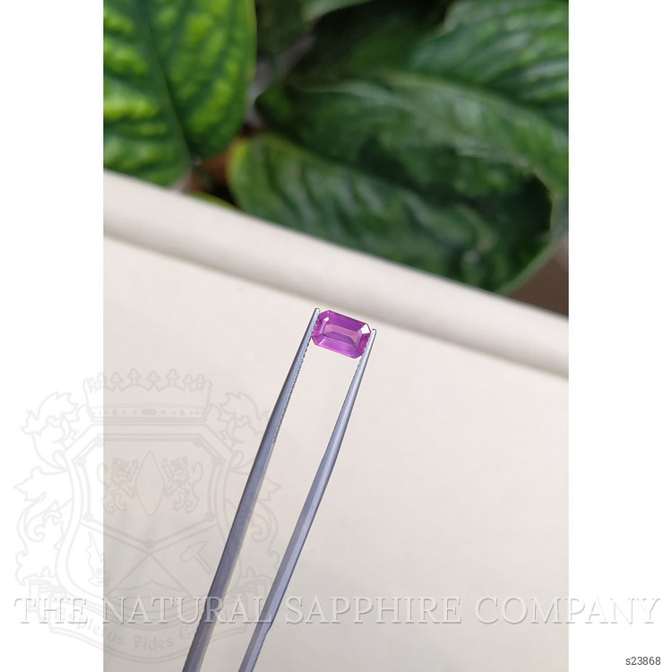 1.73 Ct. Pink Sapphire from Ceylon (Sri Lanka)
