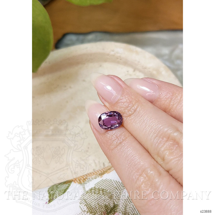 3.06 Ct. Purple Sapphire from Ceylon (Sri Lanka)