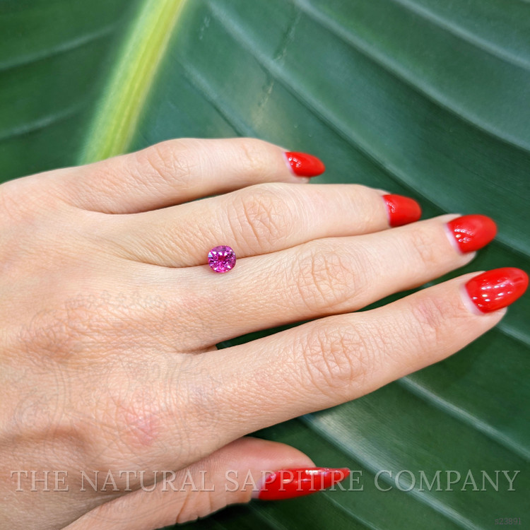 0.91 Ct. Pink Sapphire from Ceylon (Sri Lanka)