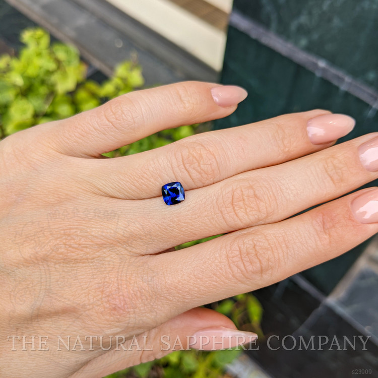 1.08 Ct. Blue Sapphire from Ceylon (Sri Lanka)