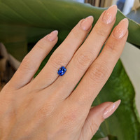 1.05 Ct. Blue Sapphire from Ceylon (Sri Lanka) Life Style