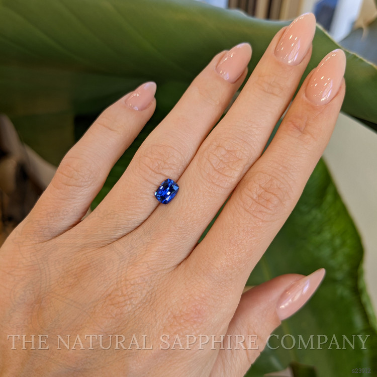 1.05 Ct. Blue Sapphire from Ceylon (Sri Lanka)