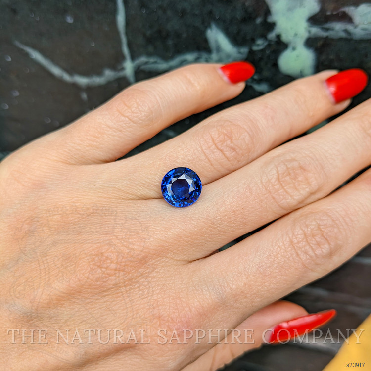4.32 Ct. Blue Sapphire from Ceylon (Sri Lanka)