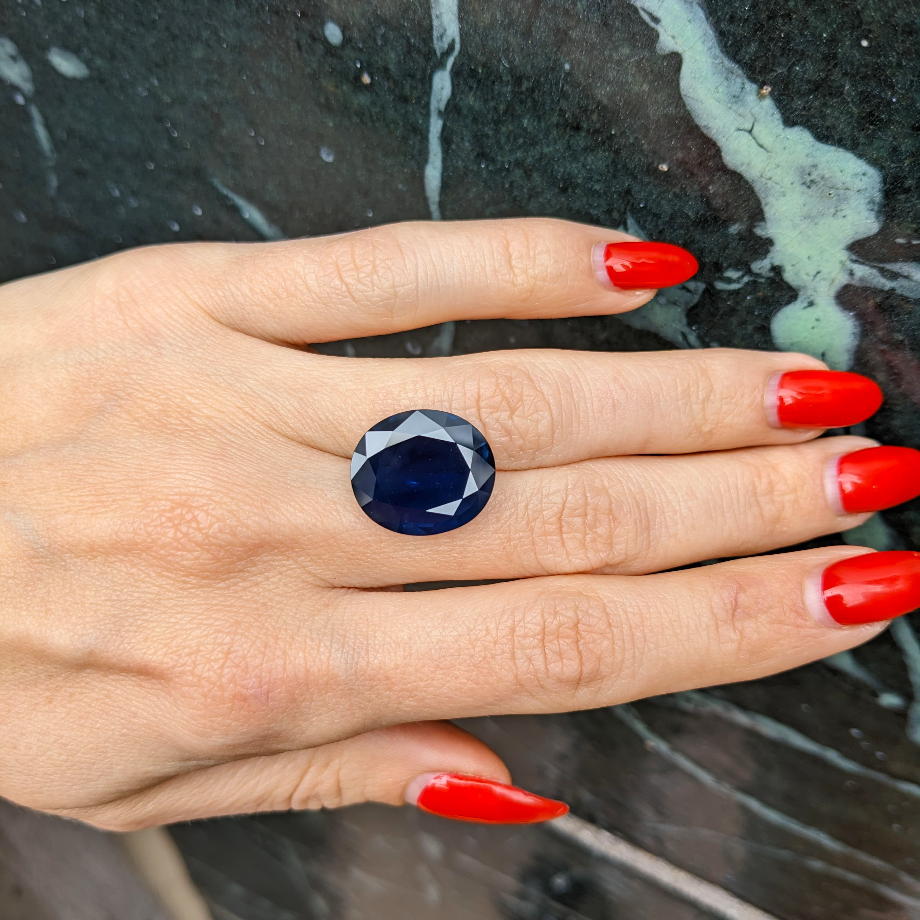 Loose Blue Sapphire - Oval 15.16 Ct. - #S23919 | The Natural