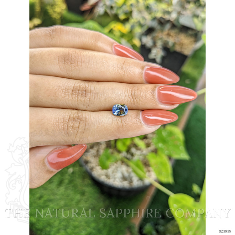 1.78 Ct. Bi Color Sapphire from Ceylon (Sri Lanka)